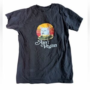 “Ain’t Vegan” Cat T-Shirt